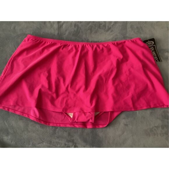 Catalina Skirtini  - Picture 1 of 8